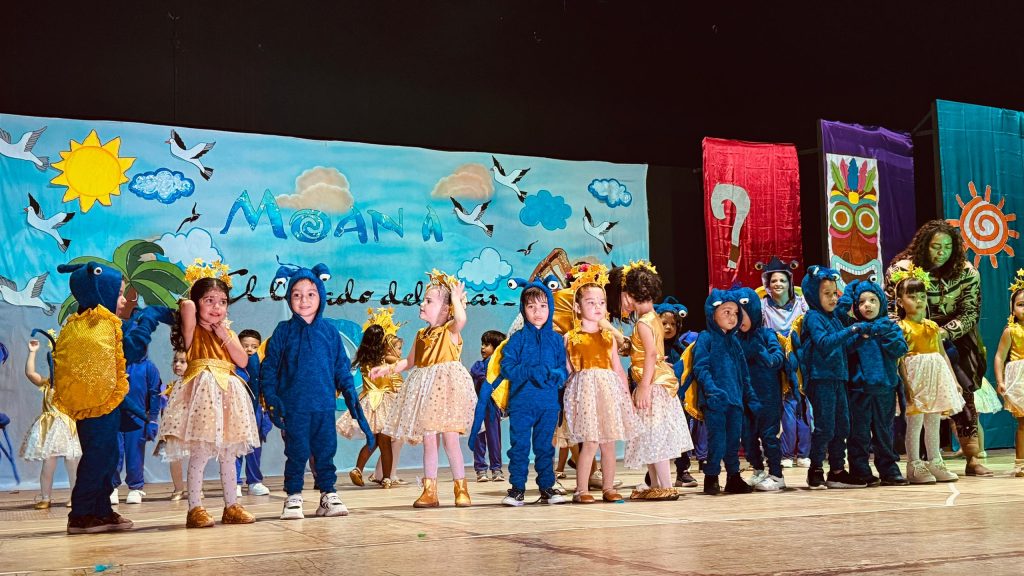 C.E.I. Valle de Oro y Los Tulipanes continuaron con los shows musicales de cierre escolar pedagógico cultural 2024