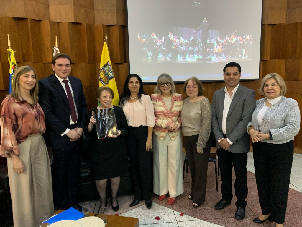 Presentado libro “45 Años de Historia Orquesta Sinfónica de Carabobo”