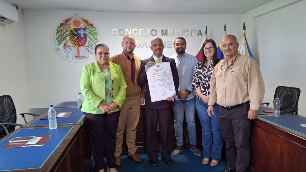 Concejo Municipal de San Diego conmemoró 15 años de FUNVIVE